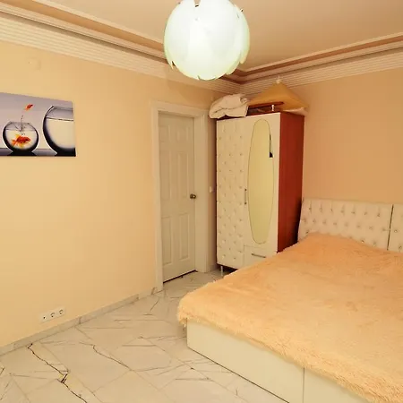 Kurt Saphir Apartment