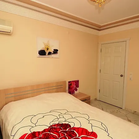 Kurt Saphir Apartmán *